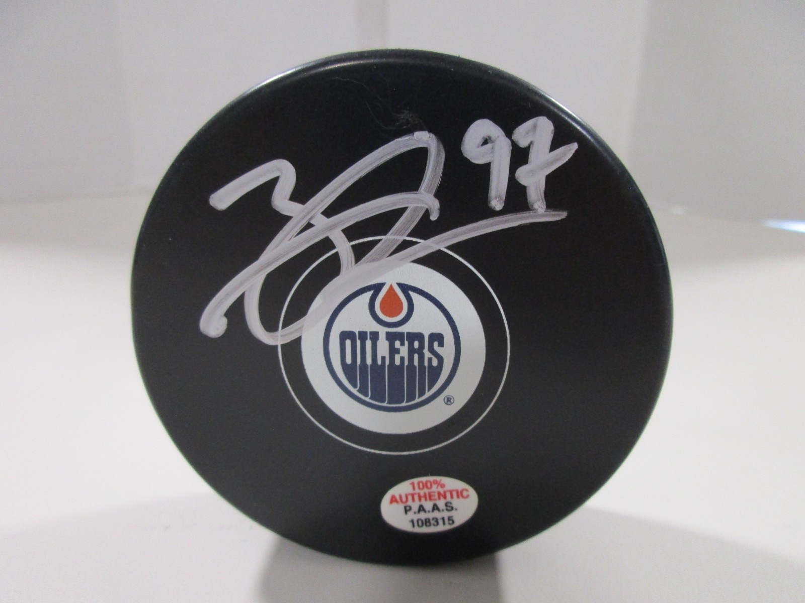 Connor Mcdavid Signed Edmonton Oilers Official Puck w COA Autographed
