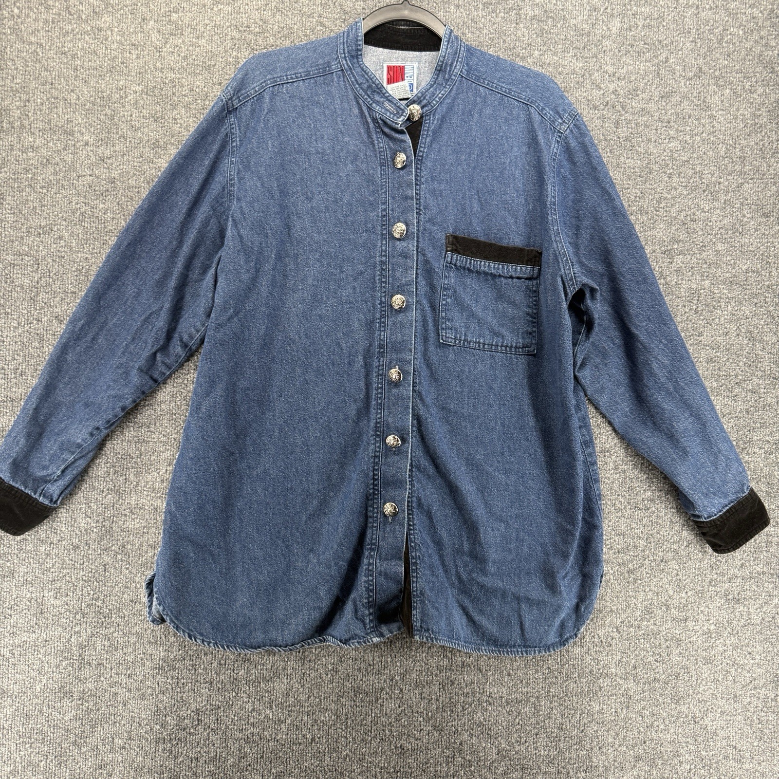 Vintage Sun Belt Shirt Womens XL Blue Denim Metal Button Up Long Sleeve Western Vintage Sun Belt Shirt Womens XL Blue Denim Metal Button Up Long Sleeve Western
