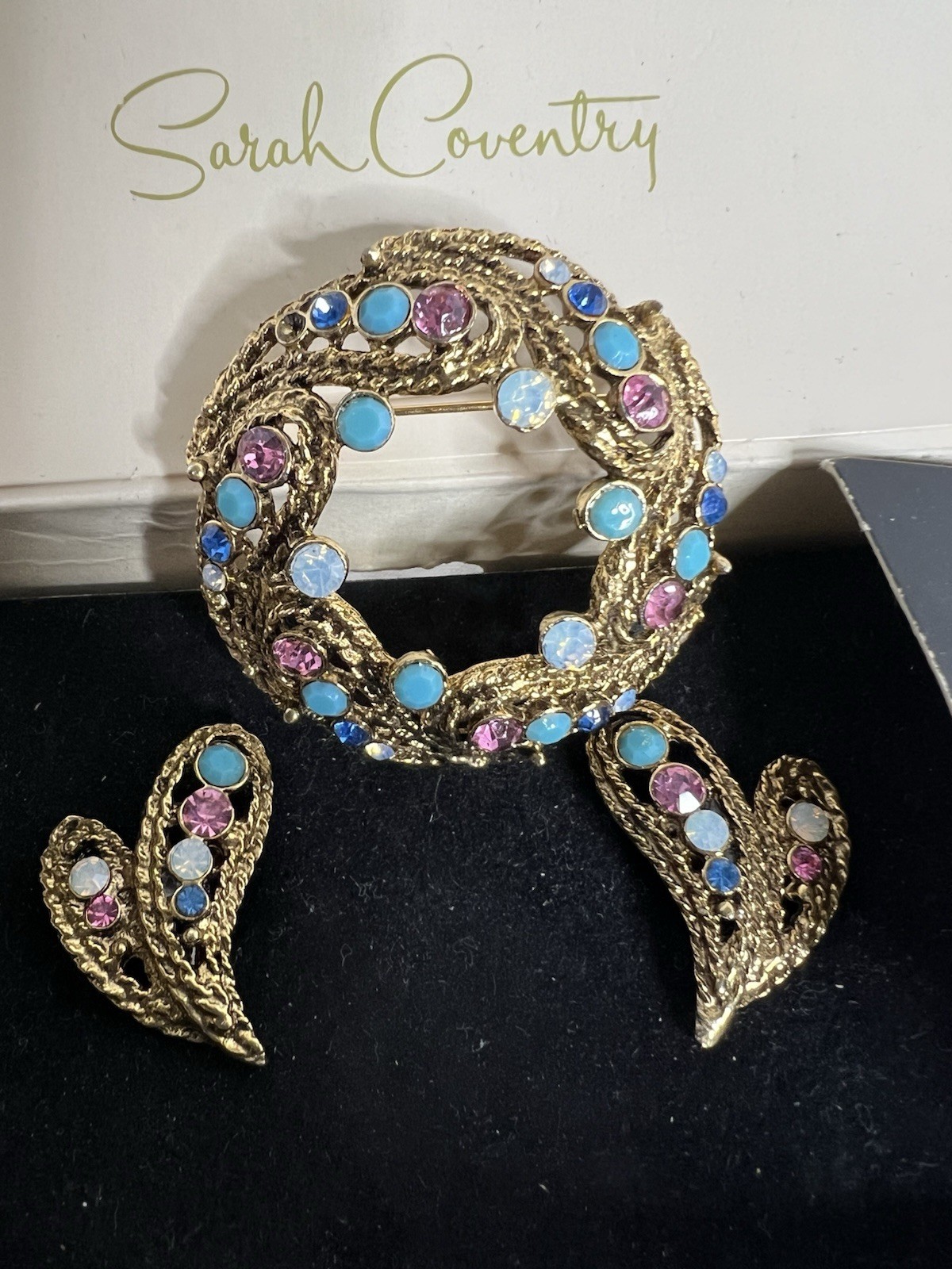 Beautiful Vintage 1950’s Witches Heart Sarah Coventry Earrings Brooch Set Beautiful Vintage 1950’s Witches Heart Sarah Coventry Earrings Brooch Set