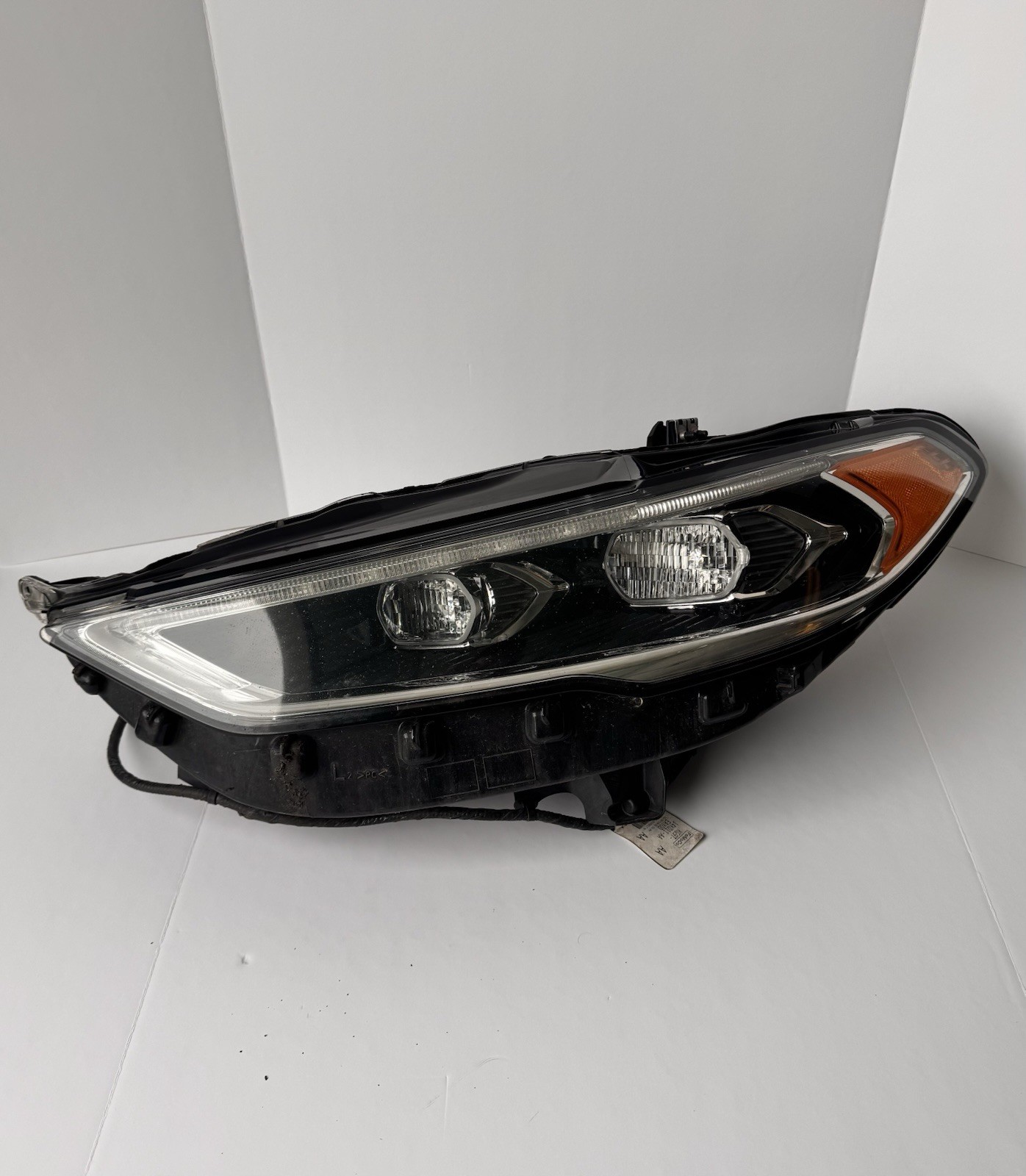2017-2020 FORD FUSION LH LEFT DRIVERS SIDE FULL LED HEADLIGHT OEM GENUINE 2017-2020 FORD FUSION LH LEFT DRIVERS SIDE FULL LED HEADLIGHT OEM GENUINE