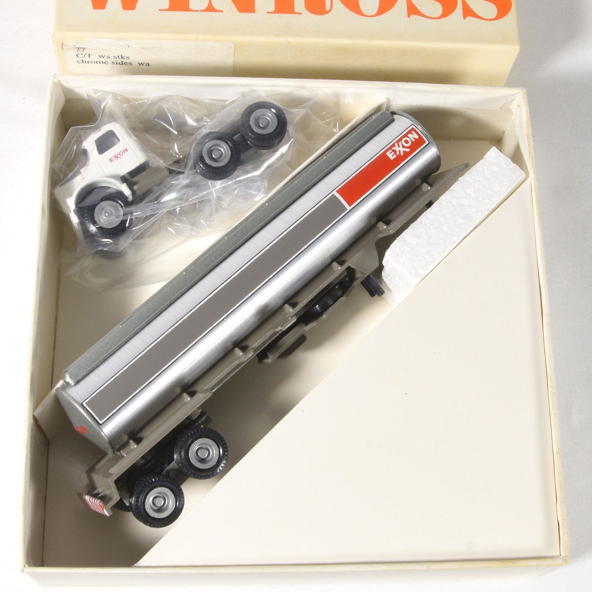 Vintage Winross Exxon 1:64 Diecast Semi Truck and Tanker Trailer NEW Vintage Winross Exxon 1:64 Diecast Semi Truck and Tanker Trailer NEW