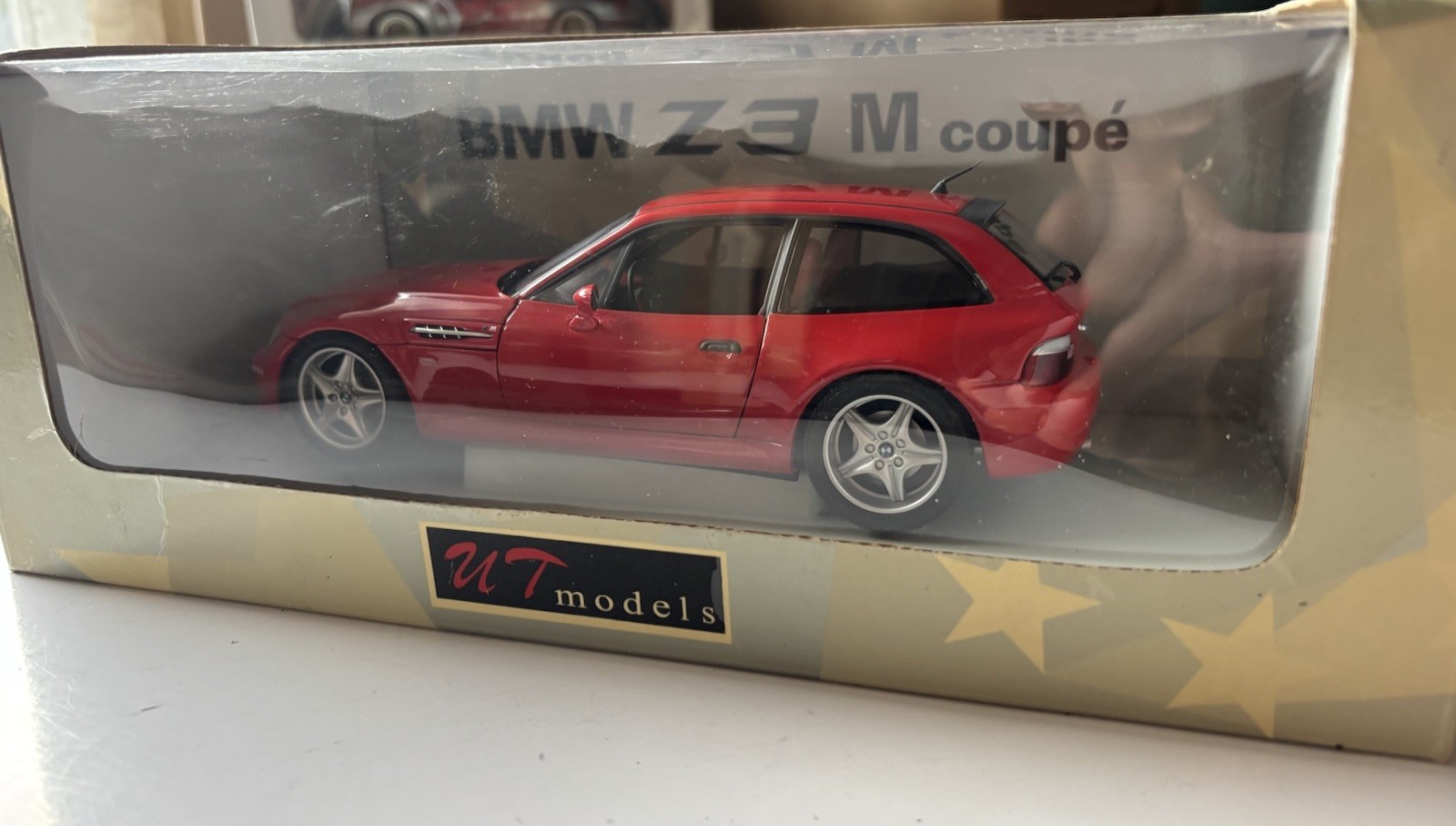 UT Models 1:18 2002 BMW Z3 M Coupe Red Diecast Car UT Models 1:18 2002 BMW Z3 M Coupe Red Diecast Car