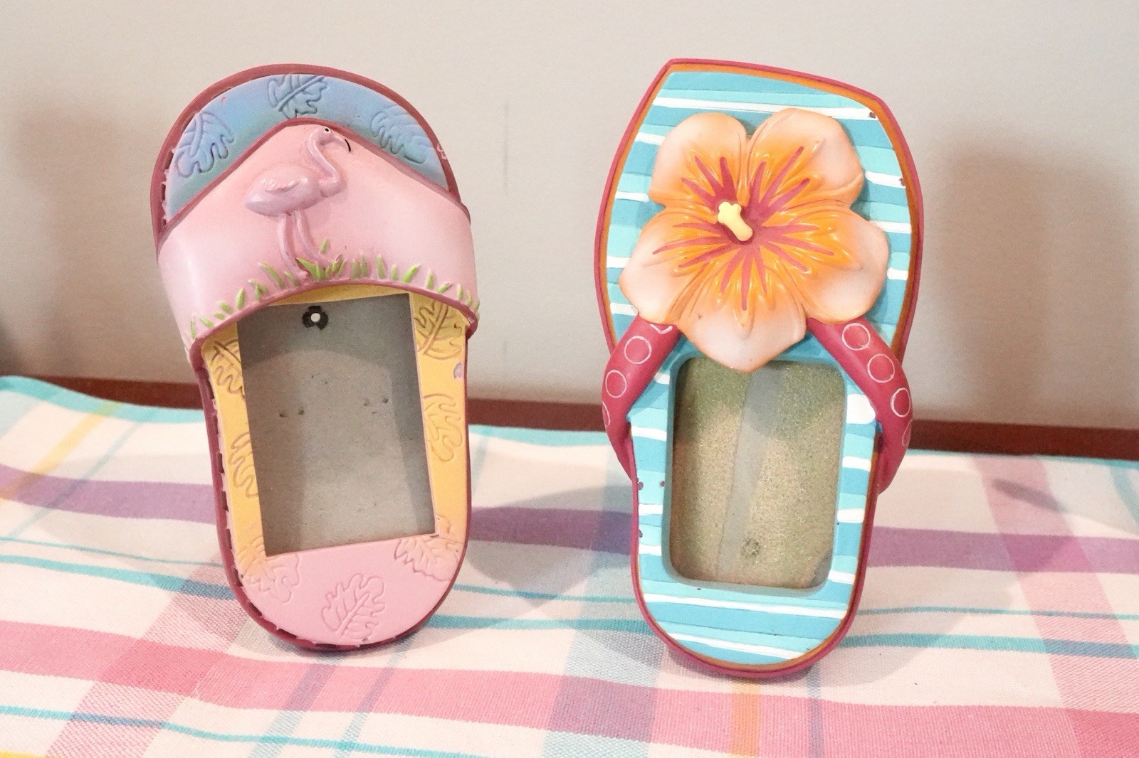 Vintage 2002 Malden Flip Flop Photo Frames 1.5x2 Beach Tropical Set of 2