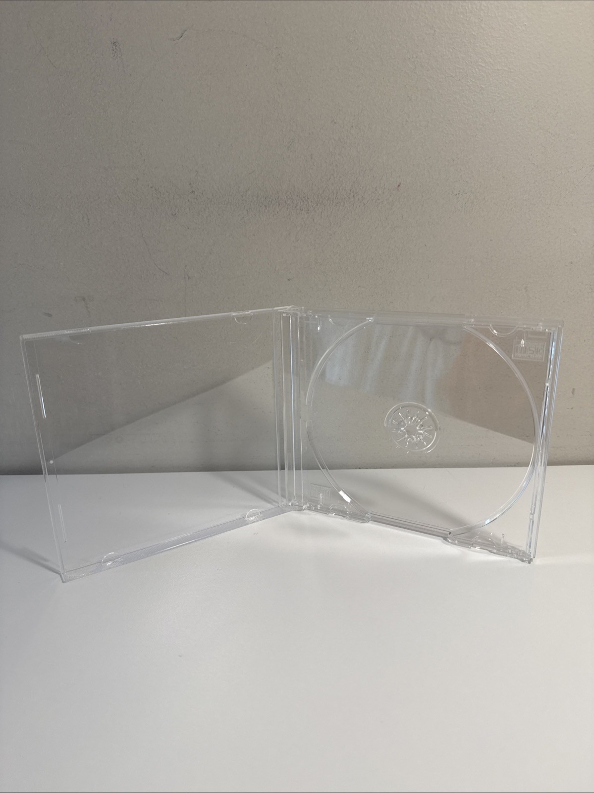 OEM Sony PlayStation 1 PS1 PSOne Single 1-Disc Jewel CD Game Replacement Case OEM Sony PlayStation 1 PS1 PSOne Single 1-Disc Jewel CD Game Replacement Case