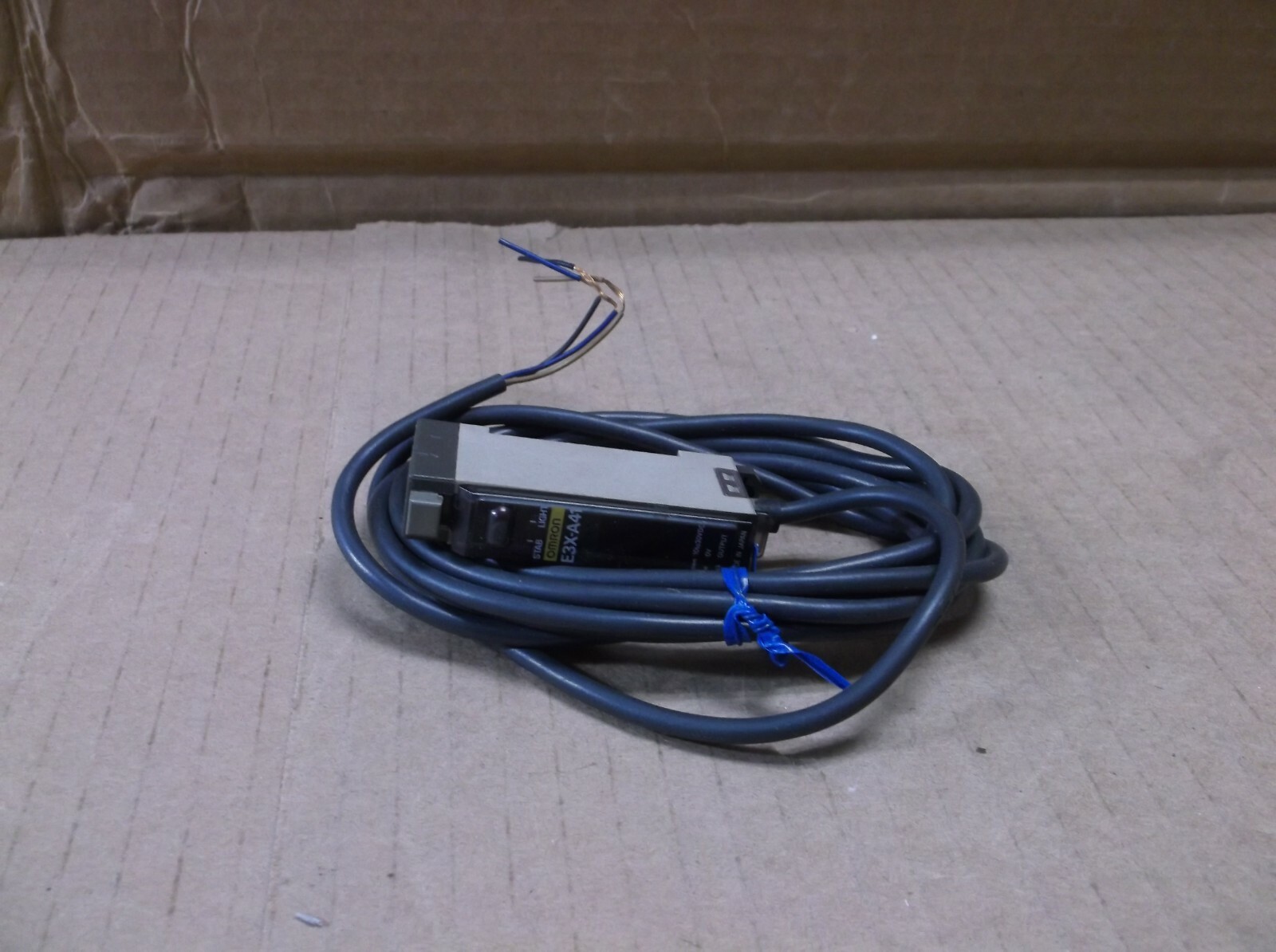 E3X-A41 Omron NEW Fiber Optic Amplifier Photoelectric Sensor Switch E3XA41 E3X-A41 Omron NEW Fiber Optic Amplifier Photoelectric Sensor Switch E3XA41