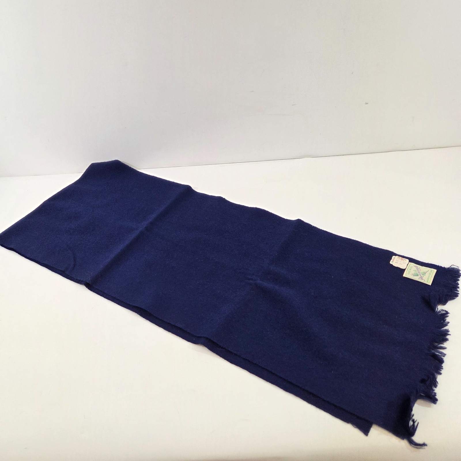 Yarrowvale 100% Wool Scarf Made in Scotland Navy Blue Fringe Vintage