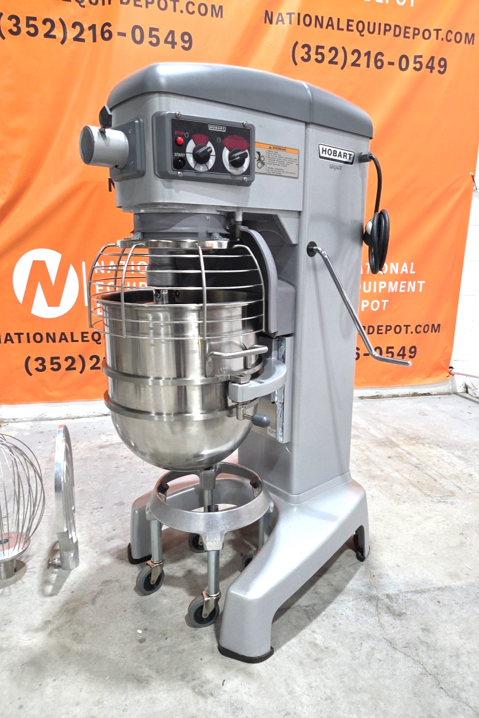 NEW HOBART 40QT Mixer HL400 W/ Hook, Whip, Paddle, Bowl - 3PH/1.5HP - Watch VID