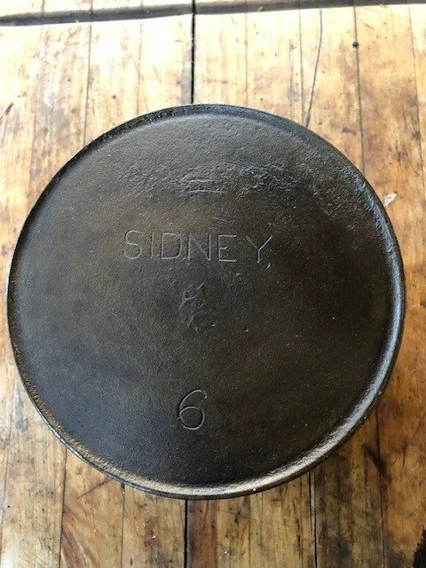 Pre Wagner Ware Sidney #6 Flat Bottom Straight Logo Kettle Antique pre 1900\'s Pre Wagner Ware Sidney #6 Flat Bottom Straight Logo Kettle Antique pre 1900\'s