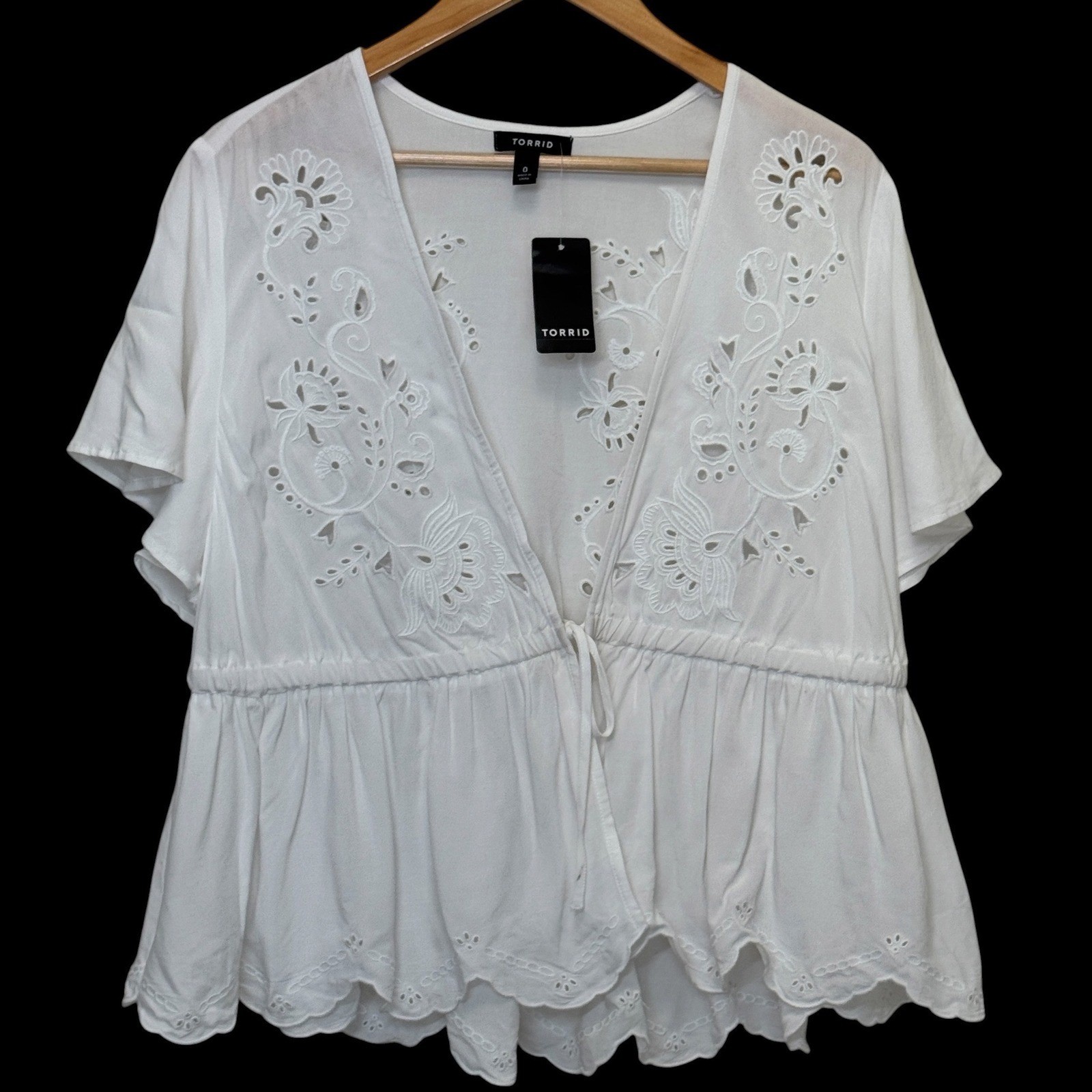 Torrid Womens Eyelet Challis Tie Front Top L White Embroidered Boho Romantic