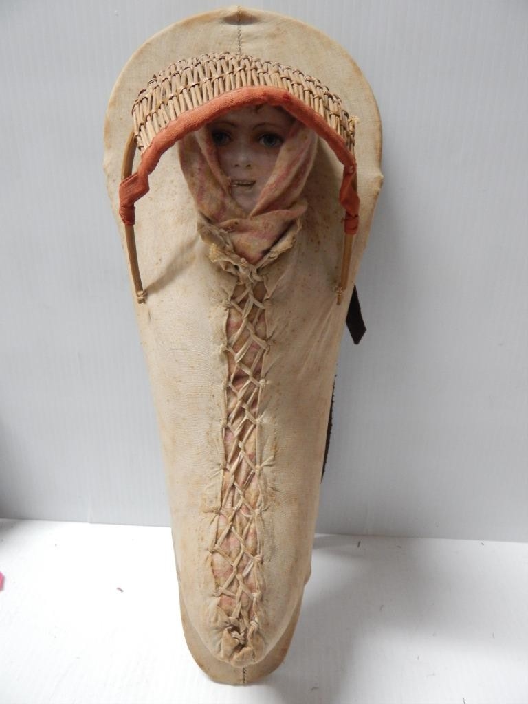ANTIQUE UTAH PAIUTE TOY / DOLL SIZED CRADLEBOARD W/ DOLL - NICE EARLY EXAMPLE
