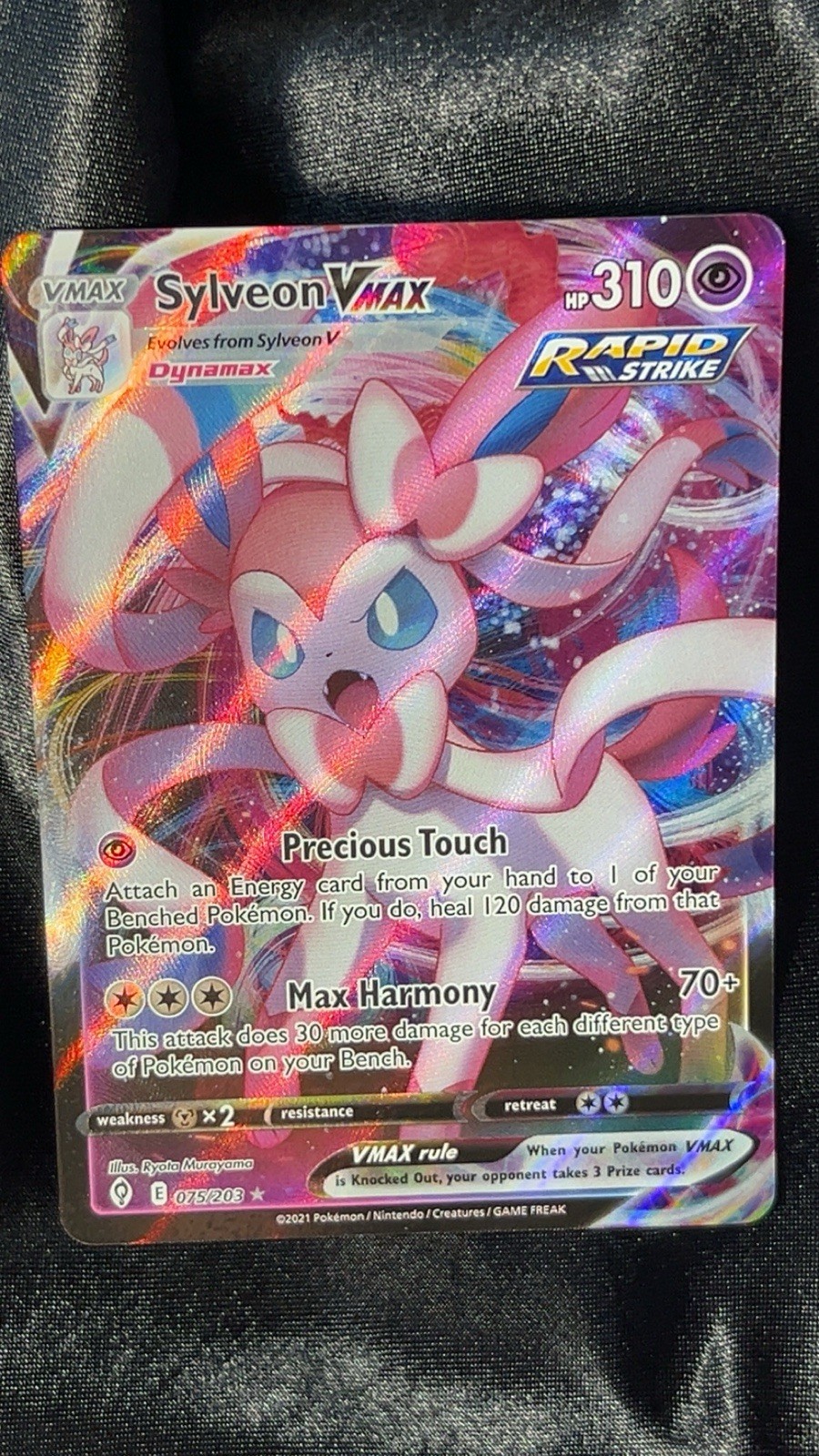 Sylveon VMAX 075/203 SWSH07: Evolving Skies Holo Sylveon VMAX 075/203 SWSH07: Evolving Skies Holo