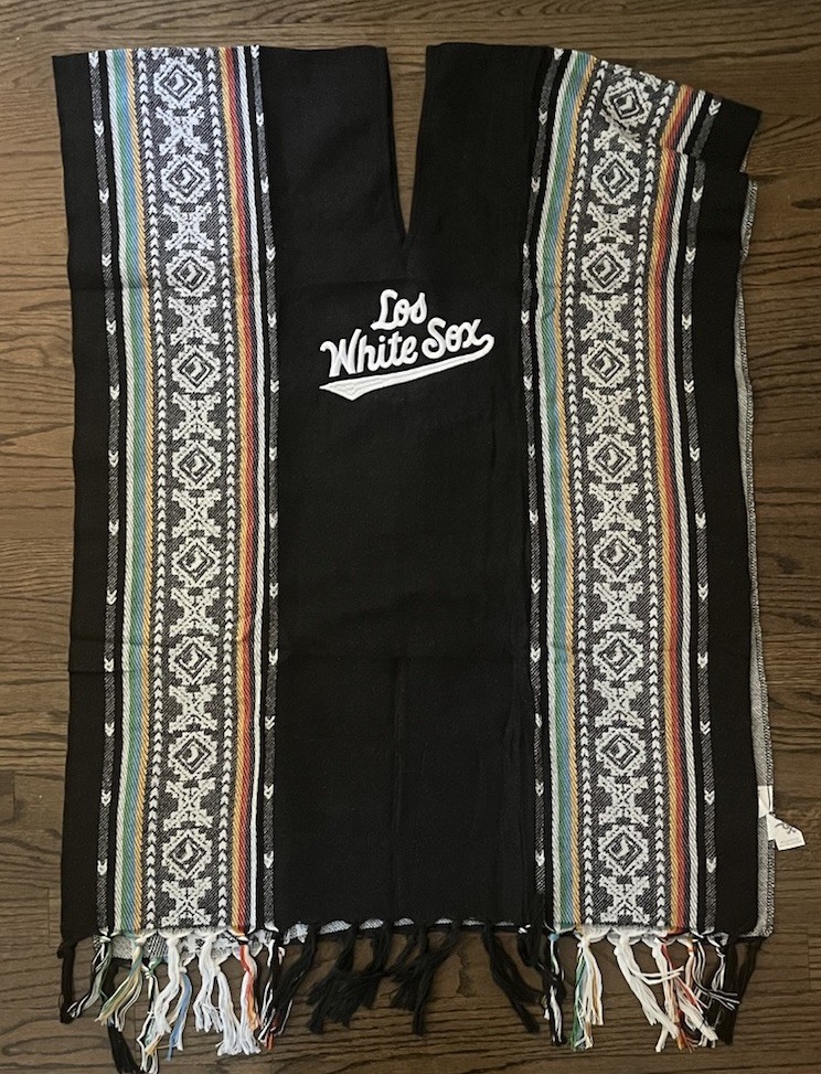 Chicago White Sox Los White Sox Poncho 9/25/26 SGA Brand New One Size Fits All Chicago White Sox Los White Sox Poncho 9/25/26 SGA Brand New One Size Fits All