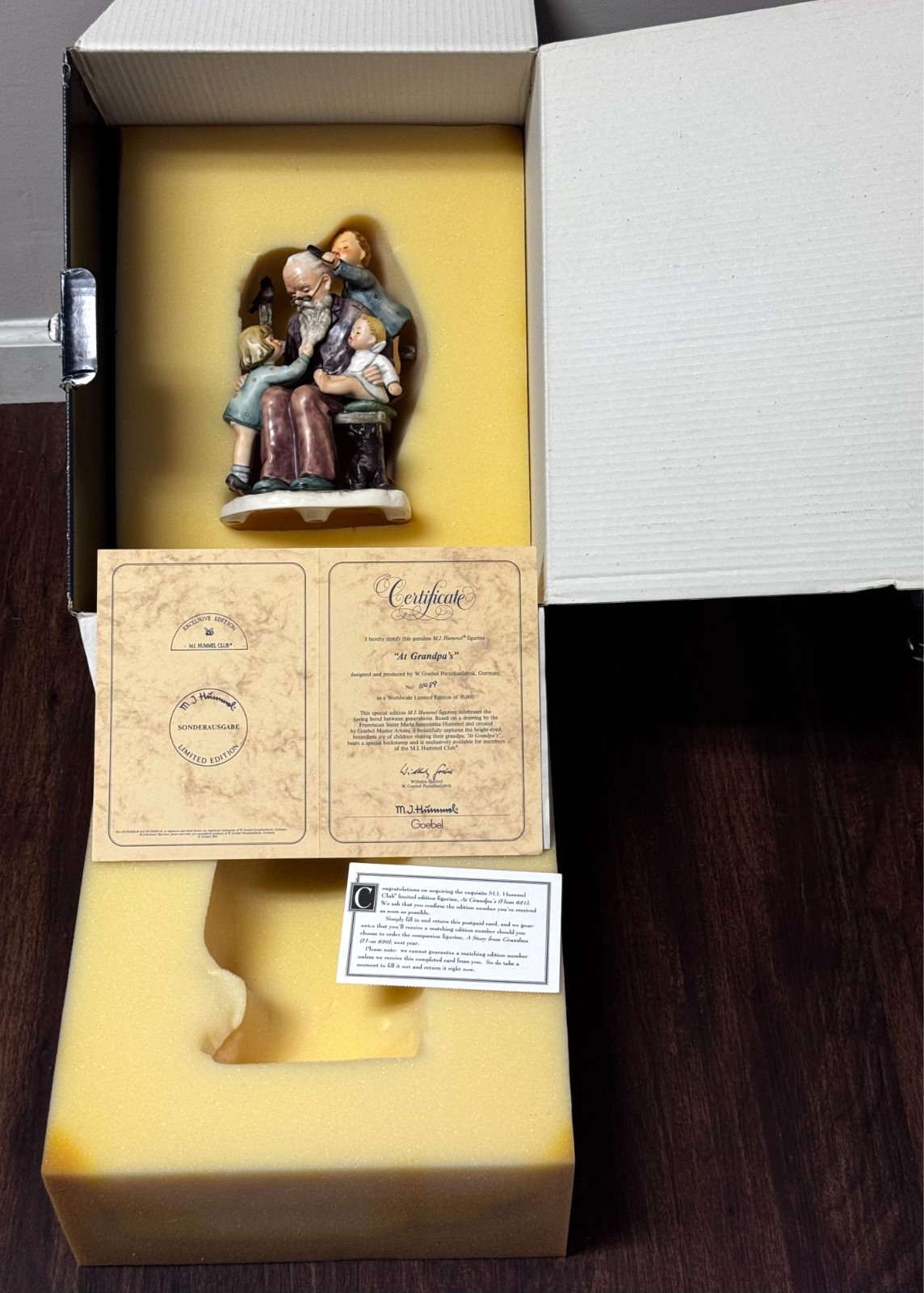 M.J.Hummel Goebel At Grandpa\'s Hum 621 Figurine TMK-7 with COA & Box