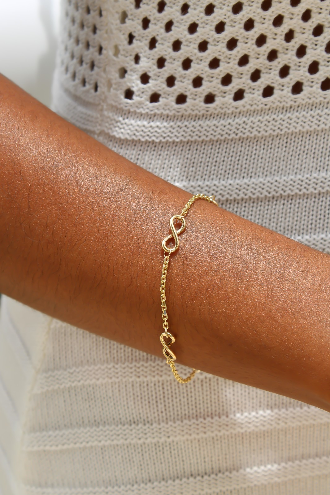 14k Solid Gold Infinity Bracelet Adjustable from 7\ 14k Solid Gold Infinity Bracelet Adjustable from 7\