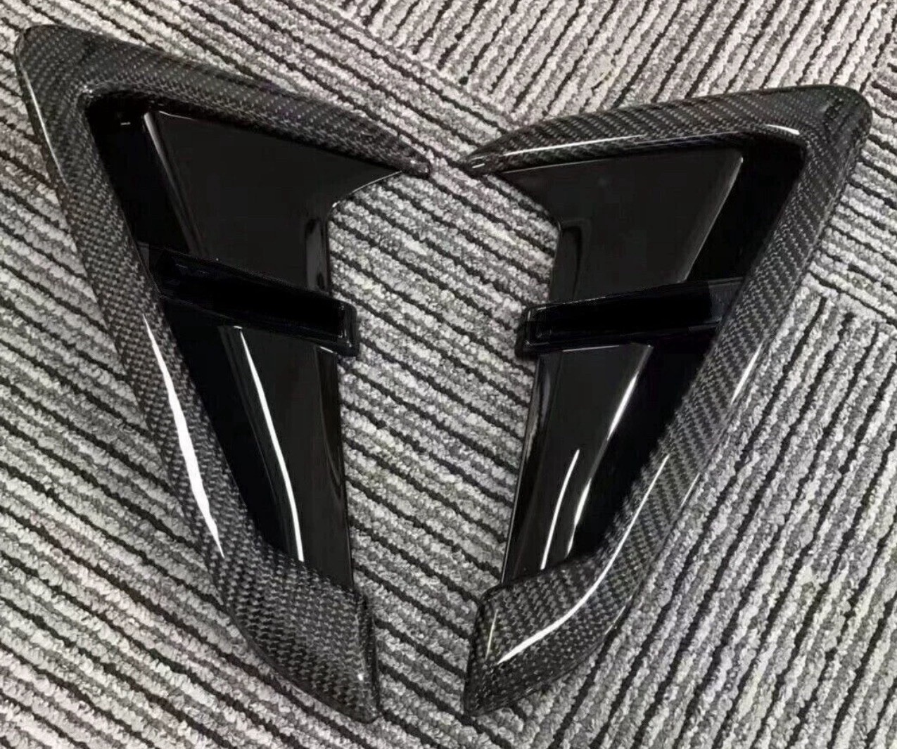 Carbon Fiber Style Vent for BMW X3 G01 G08 F97 X3M X4 G02 X4M Uograde 30i M40i M Carbon Fiber Style Vent for BMW X3 G01 G08 F97 X3M X4 G02 X4M Uograde 30i M40i M