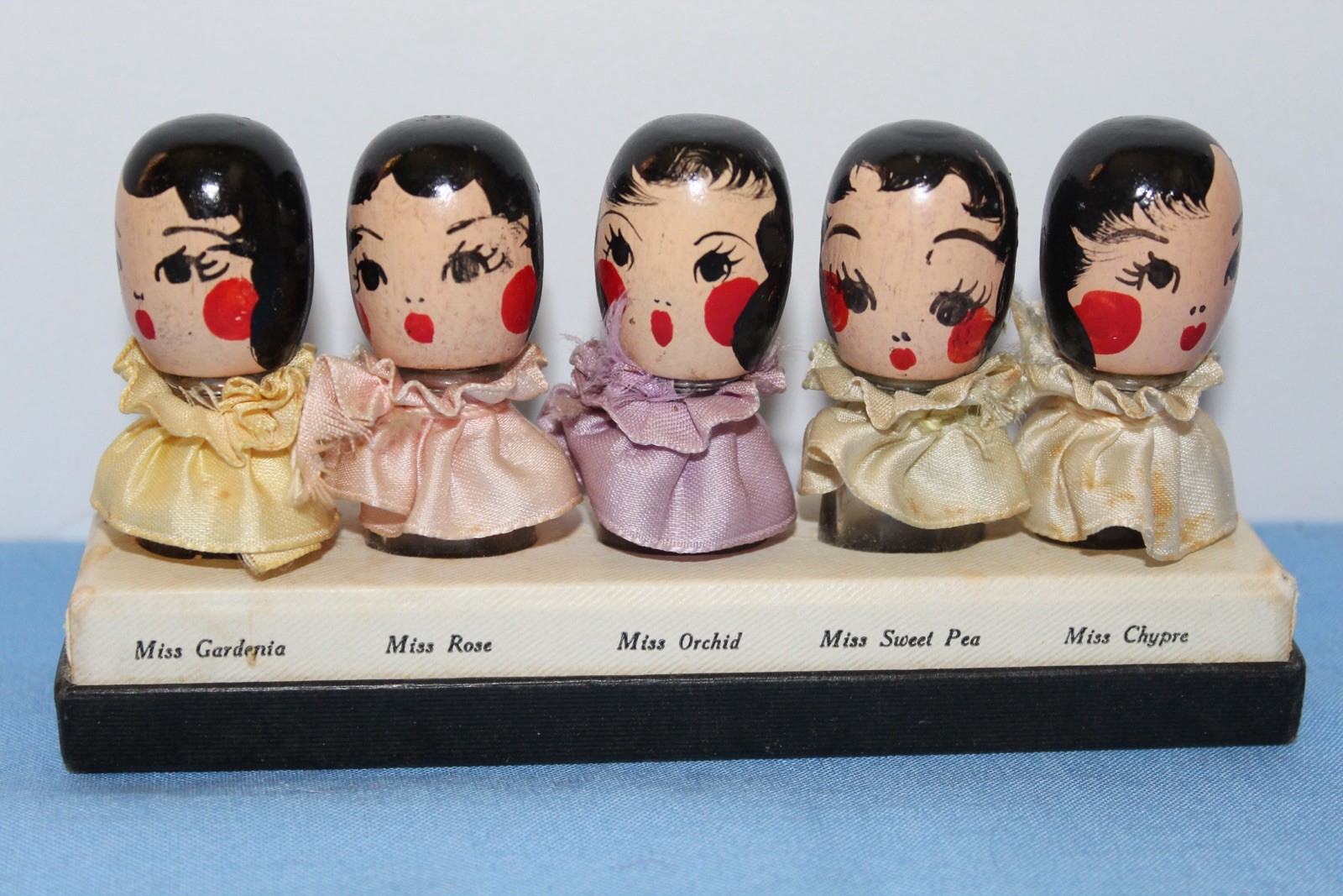 Vtg 1930’s Karloff Perfume Bottles Hand Painted Wood Quintuplet Florals Vtg 1930’s Karloff Perfume Bottles Hand Painted Wood Quintuplet Florals