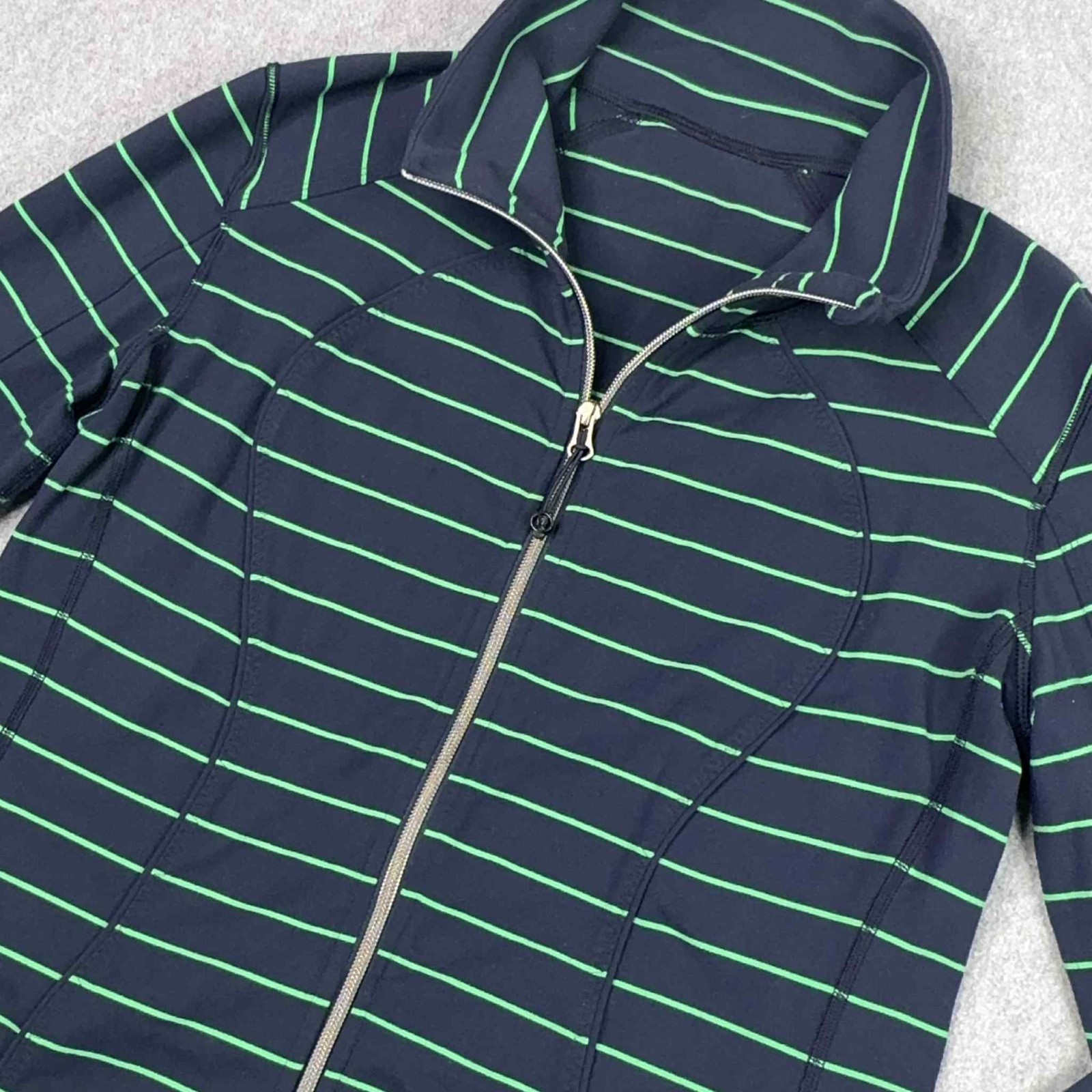 Lululemon Nice Asana Jacket Size 10 Full Zip Slalom Striped Inkwell Navy Green