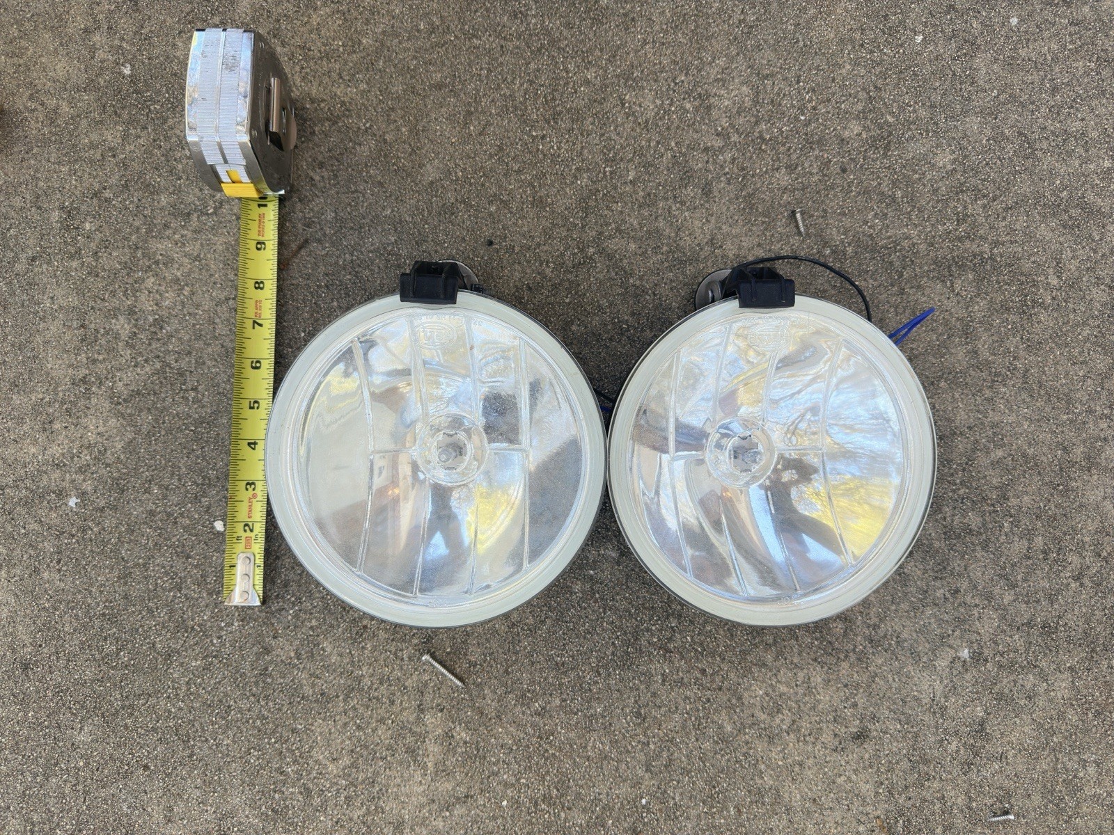 HELLA 010032801 700FF Series 12V/55W Halogen Driving Lamp Kit, Clear, 7\ HELLA 010032801 700FF Series 12V/55W Halogen Driving Lamp Kit, Clear, 7\