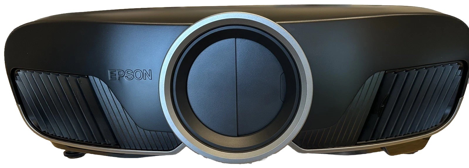 Epson Pro Cinema 6050UB 4K Projector | Serviced, New Bulb | Rare 3D Support