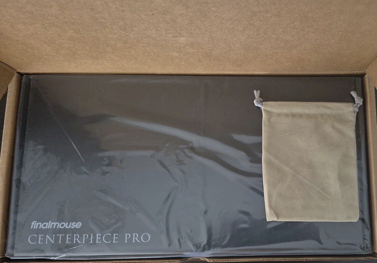 Finalmouse Centerpiece Keyboard Pro Founders Edition BRAND NEW with Frost Key Finalmouse Centerpiece Keyboard Pro Founders Edition BRAND NEW with Frost Key