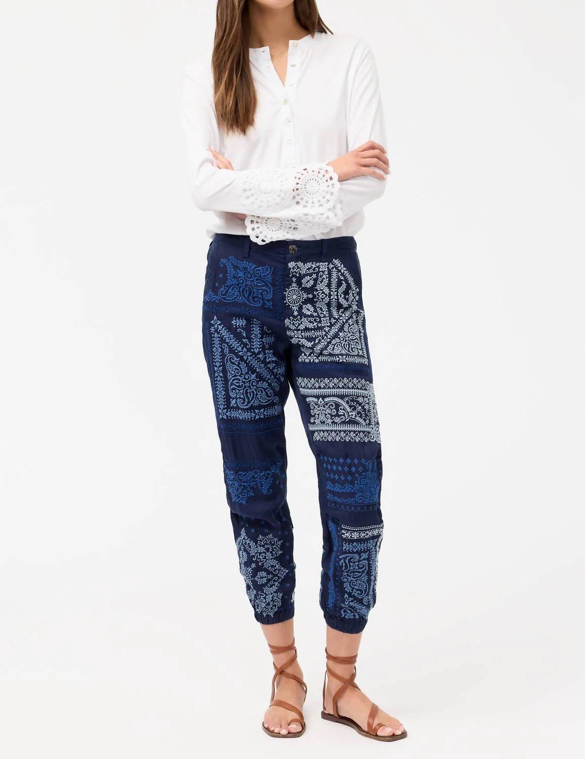 NWT Johnny Was Bandana Embroidered Pant Sz 6 Boho Preppy Resortwear $350 NWT Johnny Was Bandana Embroidered Pant Sz 6 Boho Preppy Resortwear $350