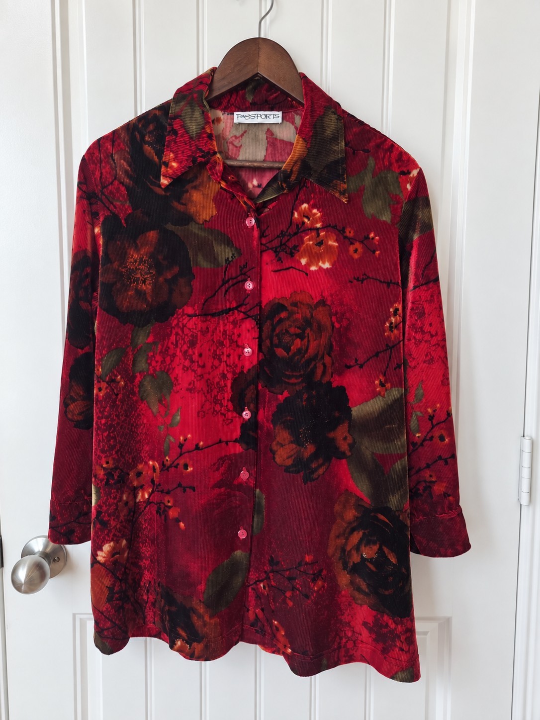 Vtg 90s Passports Floral Corduroy Button Down  Oversized Red Rose Whimsigoth L
