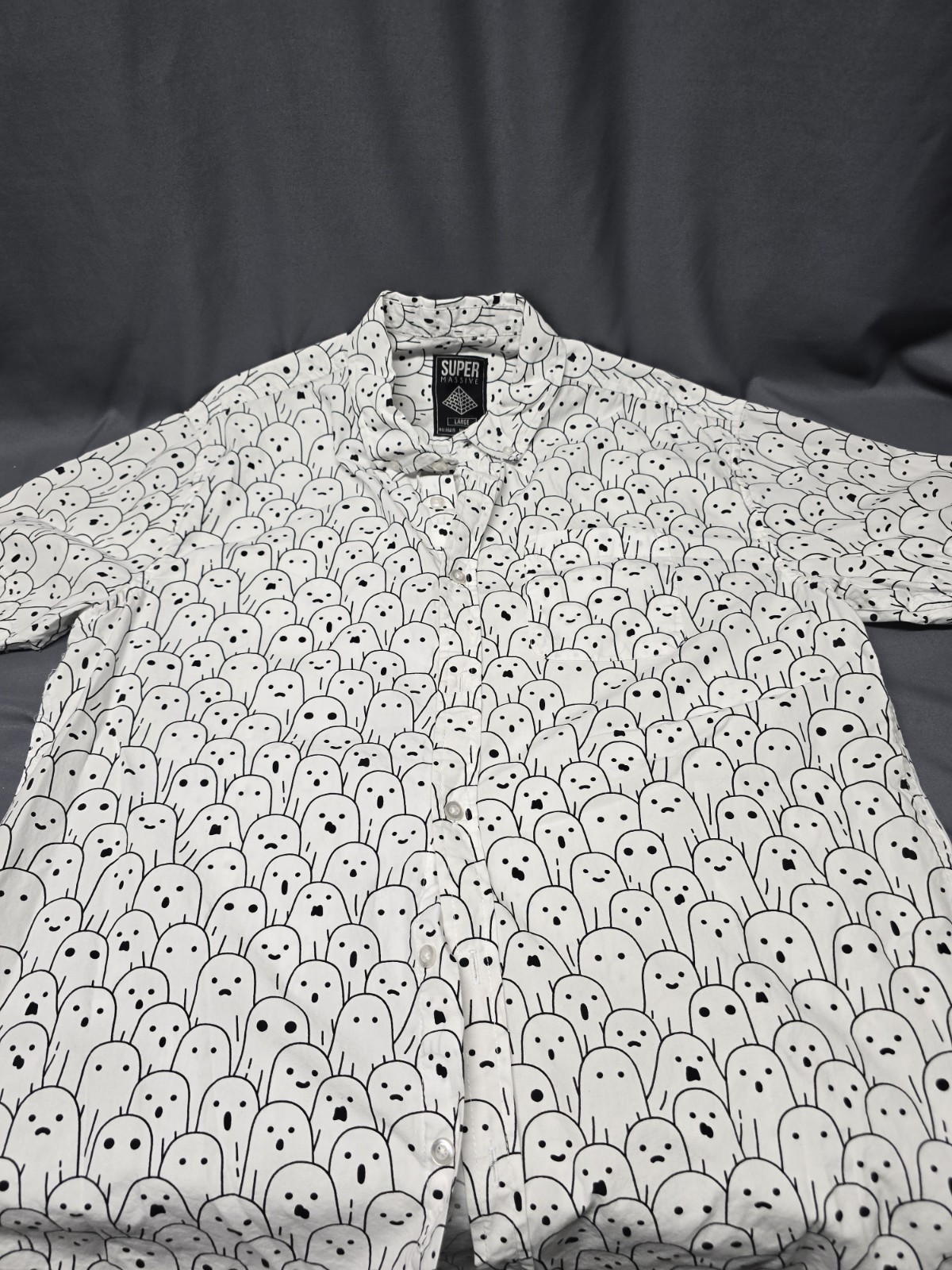 Super Massive Ghost Face Shirt Button Down Short Sleeve Men\'s Large Halloween Super Massive Ghost Face Shirt Button Down Short Sleeve Men\'s Large Halloween