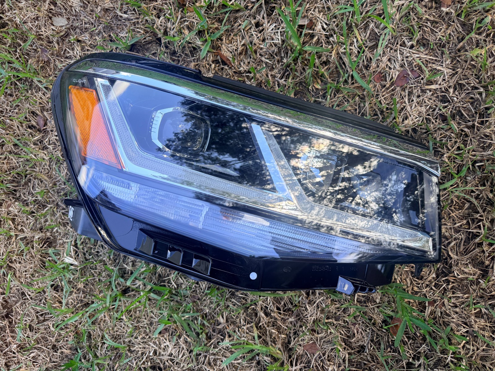 2021 - 2023 VOLKSWAGEN ATLAS LED HEADLIGHT COMPLETE 3CN.941.035.E RIGHT OEM 2021 - 2023 VOLKSWAGEN ATLAS LED HEADLIGHT COMPLETE 3CN.941.035.E RIGHT OEM
