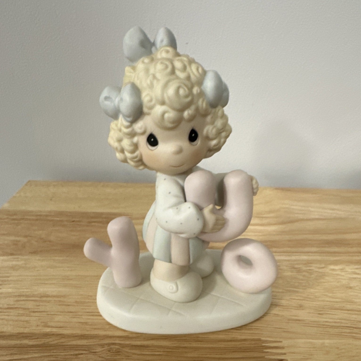 Precious Moments I\'ll Never Stop Loving You Porcelain Figurine 1989 5in Precious Moments I\'ll Never Stop Loving You Porcelain Figurine 1989 5in