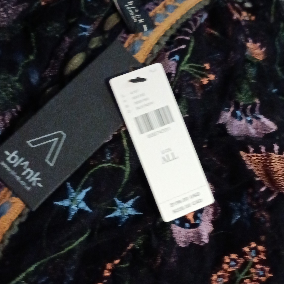 Bl^nk London Women’s Black/Noir Floral Embroidered Bell Sleeve One Size Bl^nk London Women’s Black/Noir Floral Embroidered Bell Sleeve One Size