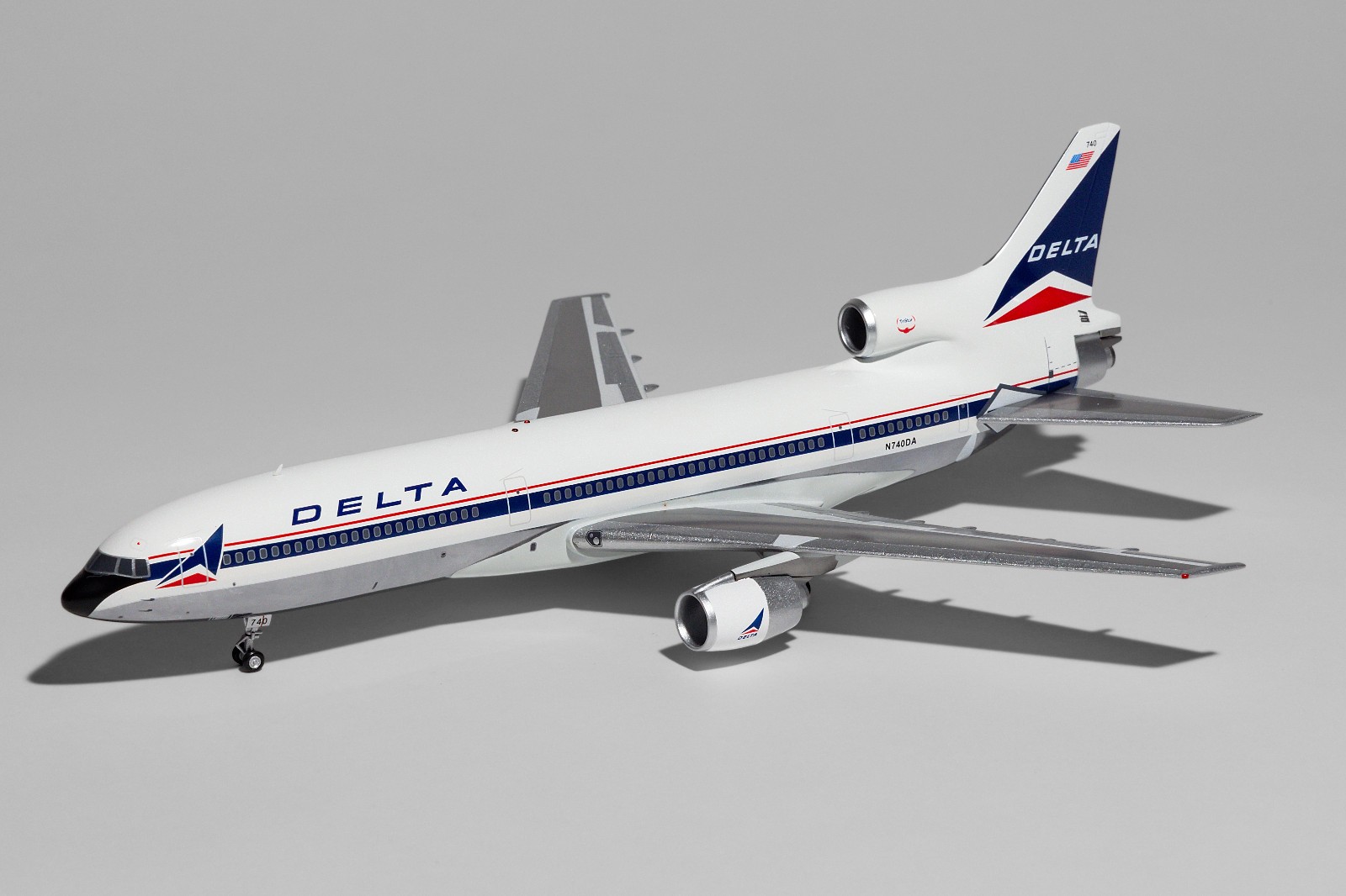 B-Models 1:200 DELTA AIRLINES L-1011 - N740DA - B-1011-DL-19P FLAWLESS/RARE