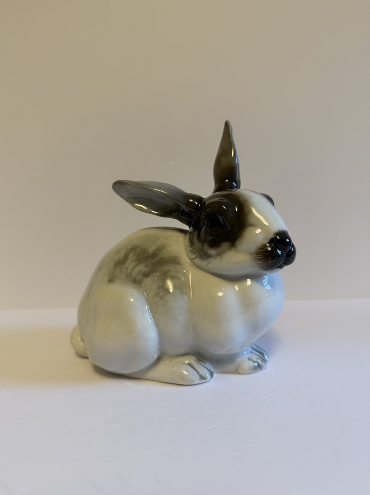 Vintage 1949 Rosenthal Germany Karl Himmelstoss Porcelain Rabbit Figurine H 674
