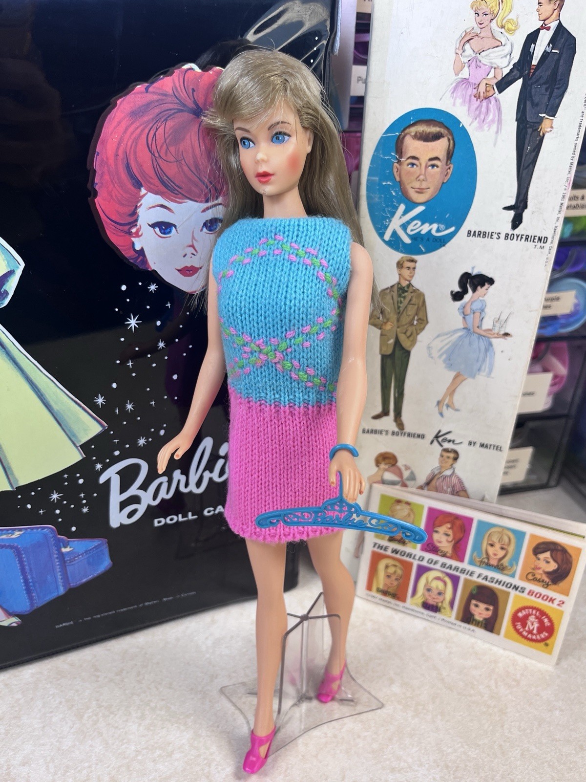 1966-67 Barbie TNT Straight Leg Ash Blonde Original Stand #1190 Knit Hit 1804