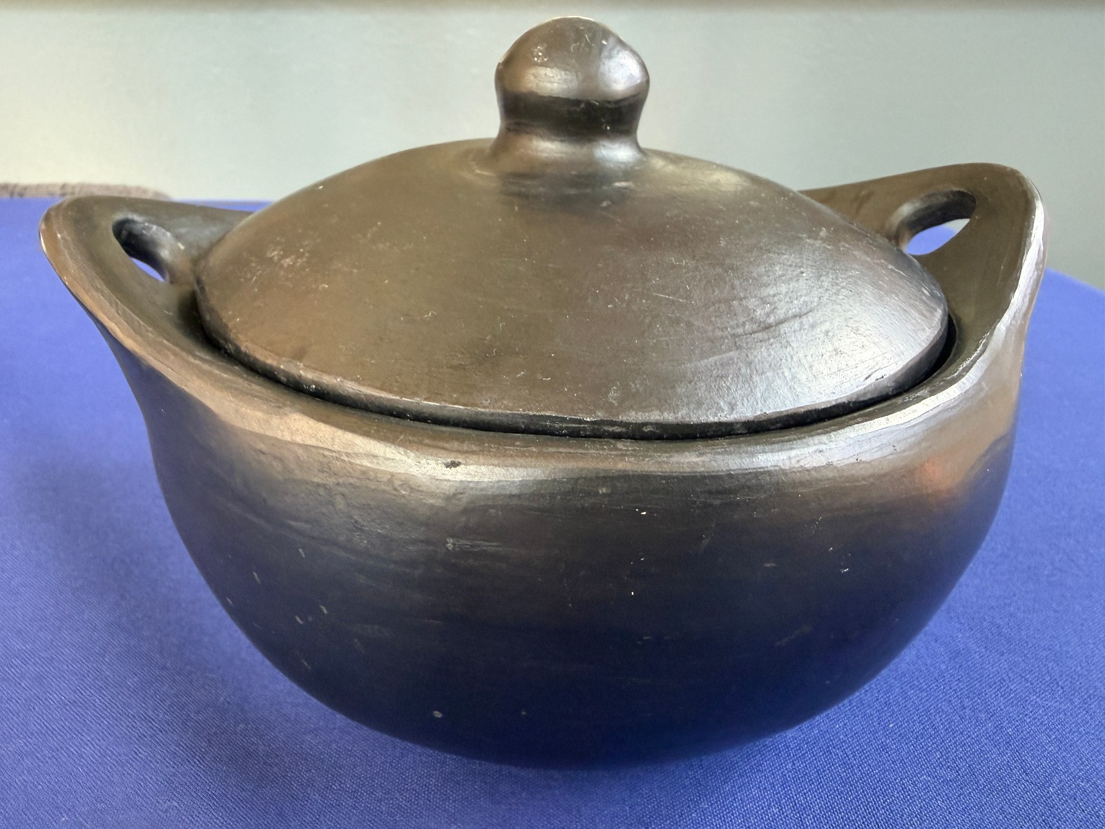 La Chamba Black Clay Pot + Lid Handmade Cazuela • 8.75\ La Chamba Black Clay Pot + Lid Handmade Cazuela • 8.75\