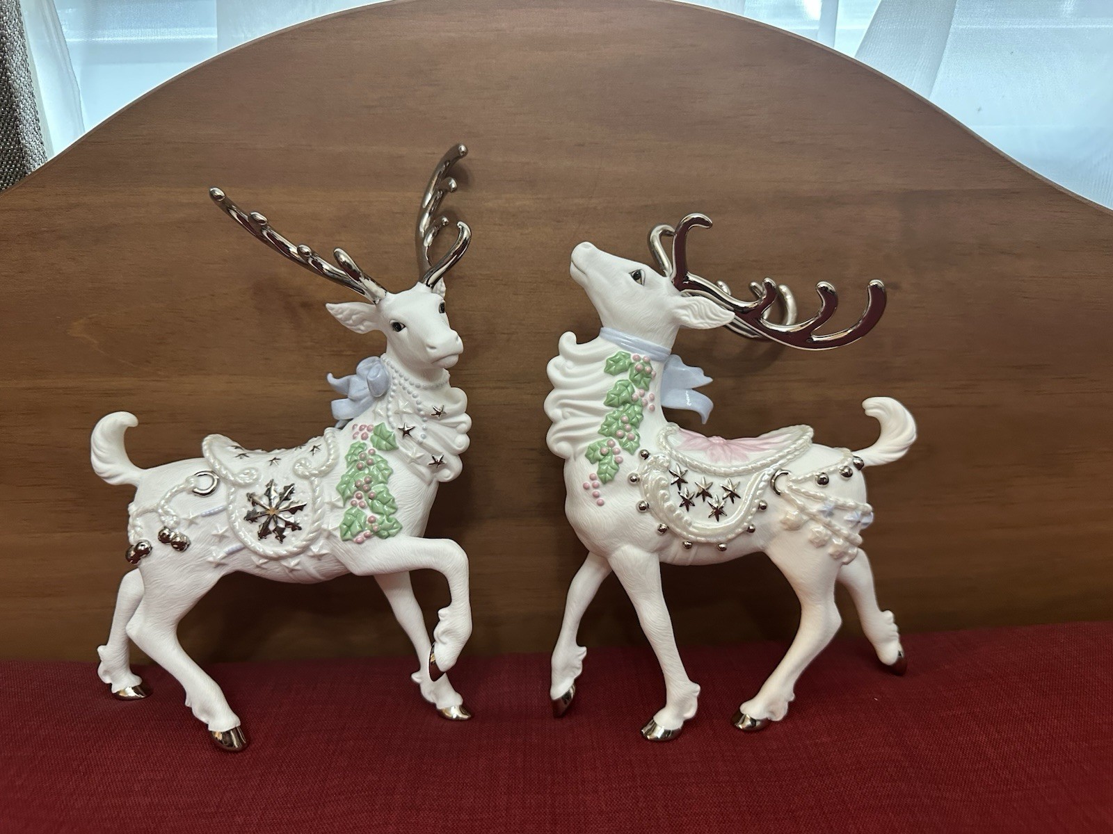 Lenox Classics Holiday Reindeer Bone China Platinum Finish Figurines Set of 2