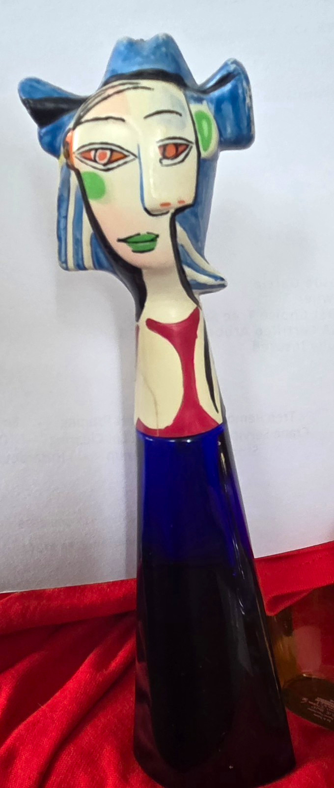 Vintage 1994 Marina Picasso Chapeau Bleu Perfume Bottle. Vintage 1994 Marina Picasso Chapeau Bleu Perfume Bottle.