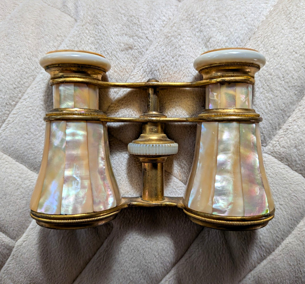F. Perrin Kansas City Antique Mother-of-Pearl & Brass Opera Glasses Binoculars F. Perrin Kansas City Antique Mother-of-Pearl & Brass Opera Glasses Binoculars