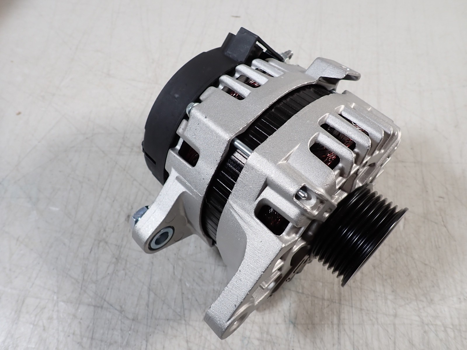 Alternator WAI 21002N for Kia Soul 17-19 Hyundai Tucson 16-21 Alternator WAI 21002N for Kia Soul 17-19 Hyundai Tucson 16-21