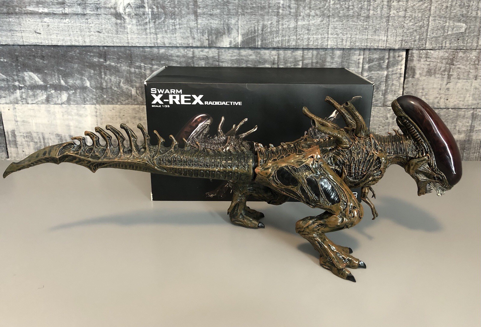 REBOR 1/35 Scale “Swarm” X-Rex Radioactive Ver. Alien Dinosaur Statue Model REBOR 1/35 Scale “Swarm” X-Rex Radioactive Ver. Alien Dinosaur Statue Model