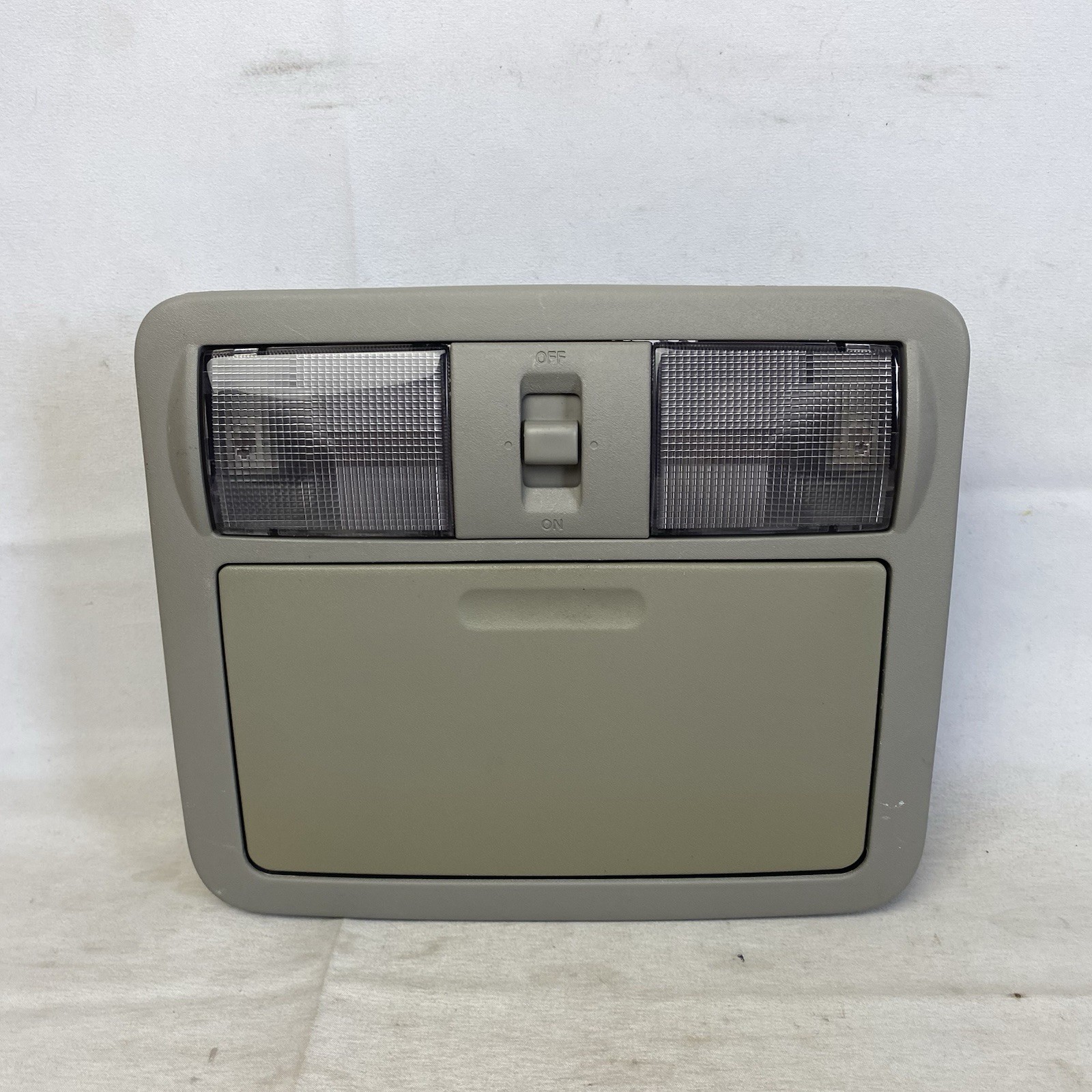 2005-2012 Nissan Frontier Pathfinder Xterra Overhead Console Dome Light Storage 2005-2012 Nissan Frontier Pathfinder Xterra Overhead Console Dome Light Storage
