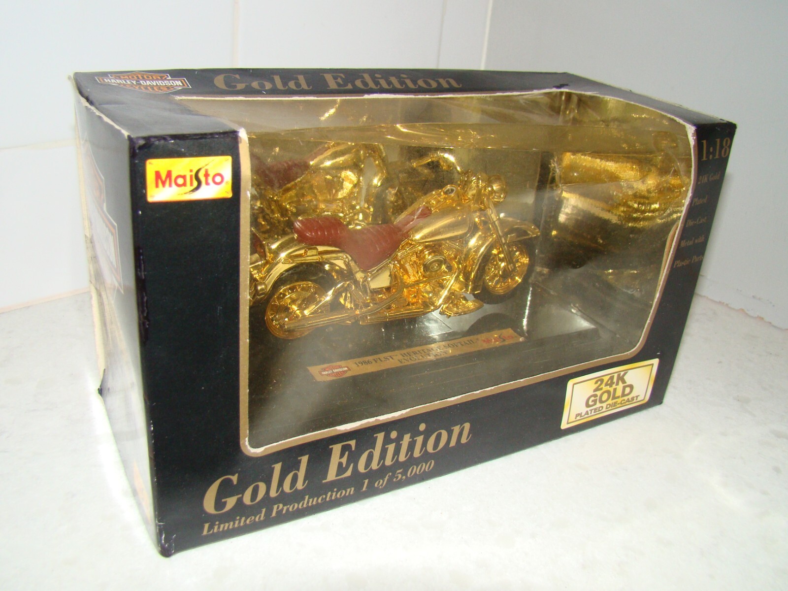Maisto 1:18 Harley Davidson 24K Gold Edition 1986 FLST Heritage Softail Evolutio Maisto 1:18 Harley Davidson 24K Gold Edition 1986 FLST Heritage Softail Evolutio