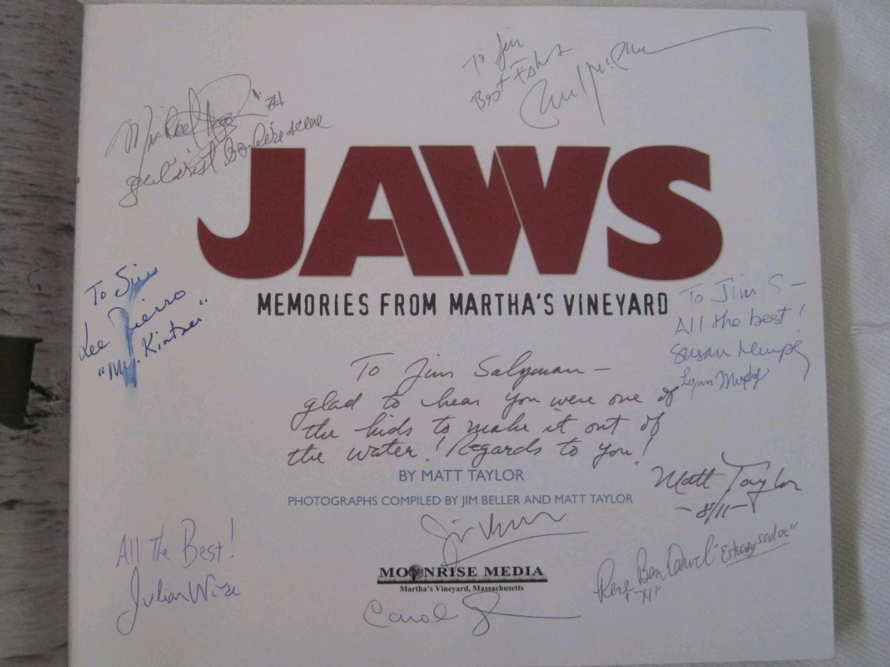 Jaws : Memories from Martha\'s Vineyard  signed by Matt Taylor + Cast/Crew  