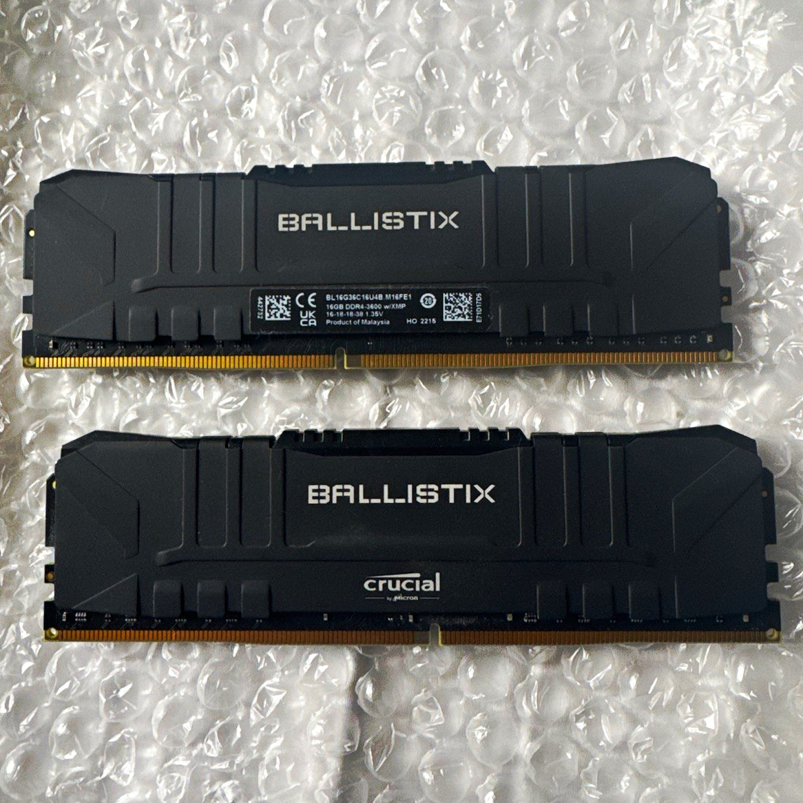 Crucial Ballistix 32GB(2x16) DDR4-3600 DDR4 SDRAM DIMM 288-Pin XMP BL16G36C16U4B Crucial Ballistix 32GB(2x16) DDR4-3600 DDR4 SDRAM DIMM 288-Pin XMP BL16G36C16U4B