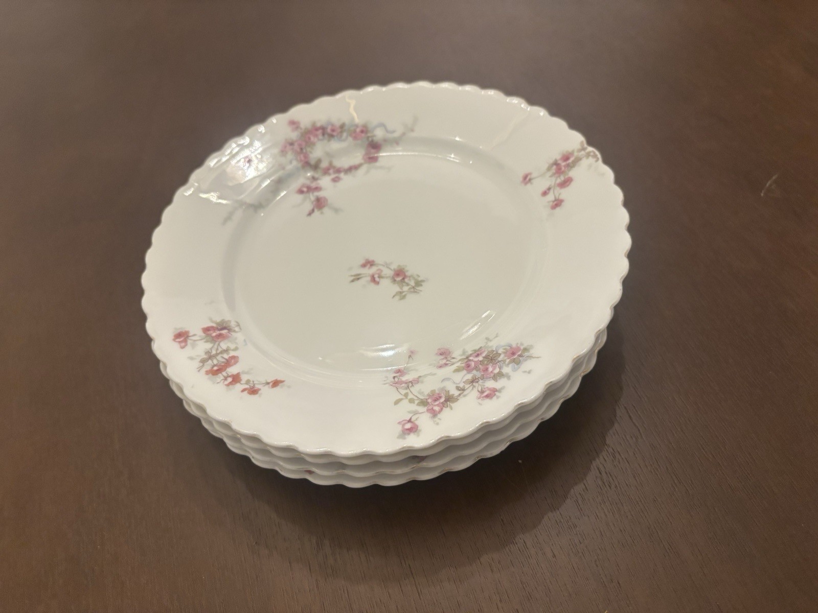 O & E G Royal Austria 4 Plates Scalloped Edge & Base Garlands Pink Roses 8\ O & E G Royal Austria 4 Plates Scalloped Edge & Base Garlands Pink Roses 8\