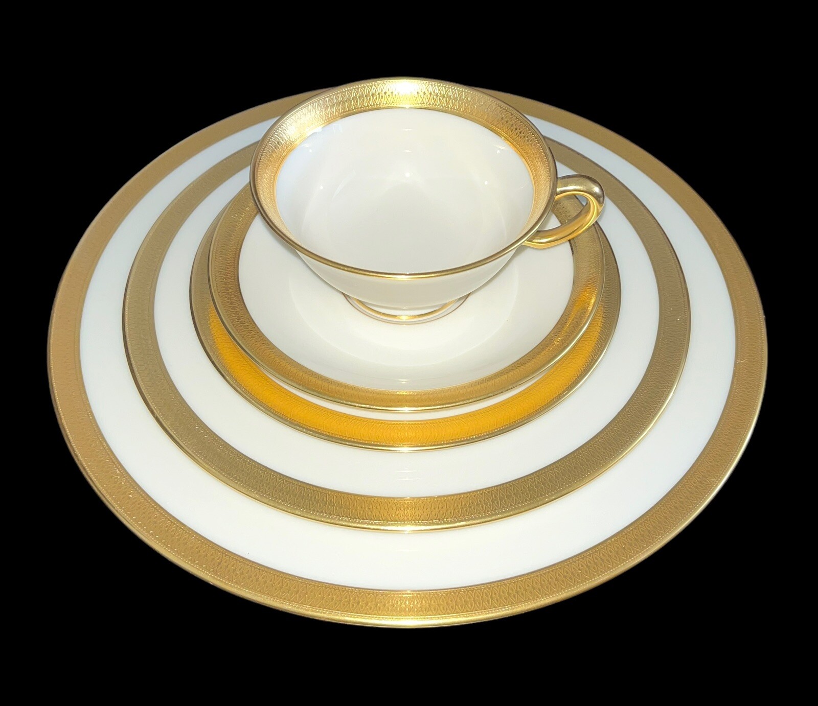 Vintage Lenox Lowell 5 Piece Place Settings P-67 (Gold Mark) Pristine MINT Vintage Lenox Lowell 5 Piece Place Settings P-67 (Gold Mark) Pristine MINT