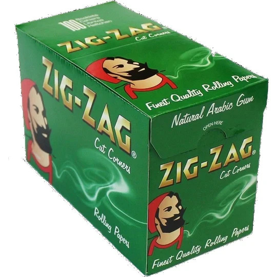 ZIG-ZAG Green Regular size Cut Corners Rolling Smooth Slow Burn - 100 booklets ZIG-ZAG Green Regular size Cut Corners Rolling Smooth Slow Burn - 100 booklets