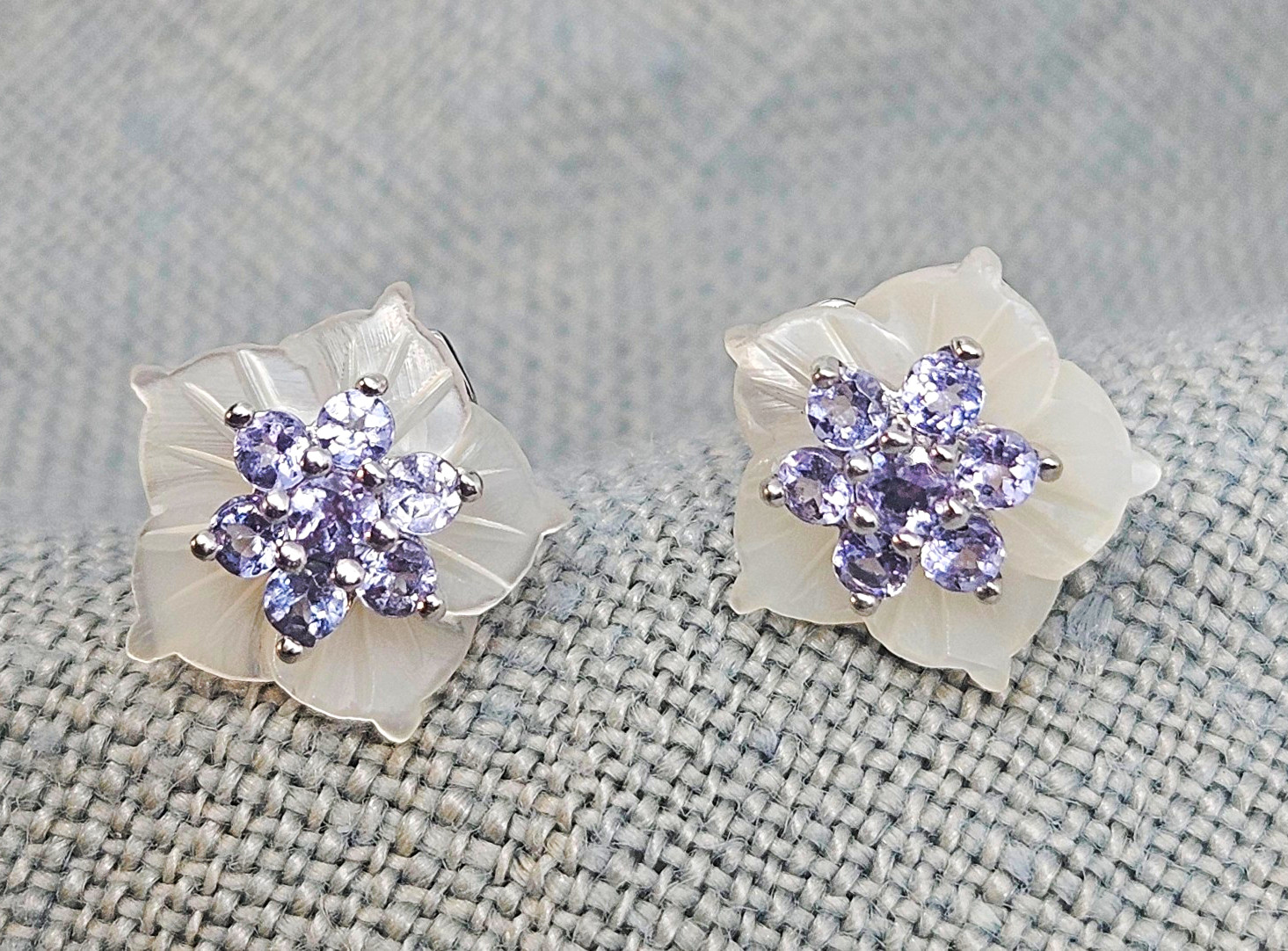 Vintage LGL 10K Gold Lavender Tanzanite Mother of Pearl Flower Stud Earrings