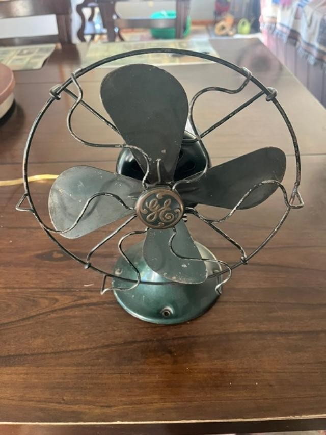Vintage 1930S GE 8'' Non- Oscillating Table Fan Cat #27X840 New Cord Works Great Vintage 1930S GE 8'' Non- Oscillating Table Fan Cat #27X840 New Cord Works Great
