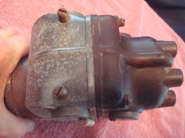 USED SIMMS TYPE 4 MAGNETO USED SIMMS TYPE 4 MAGNETO