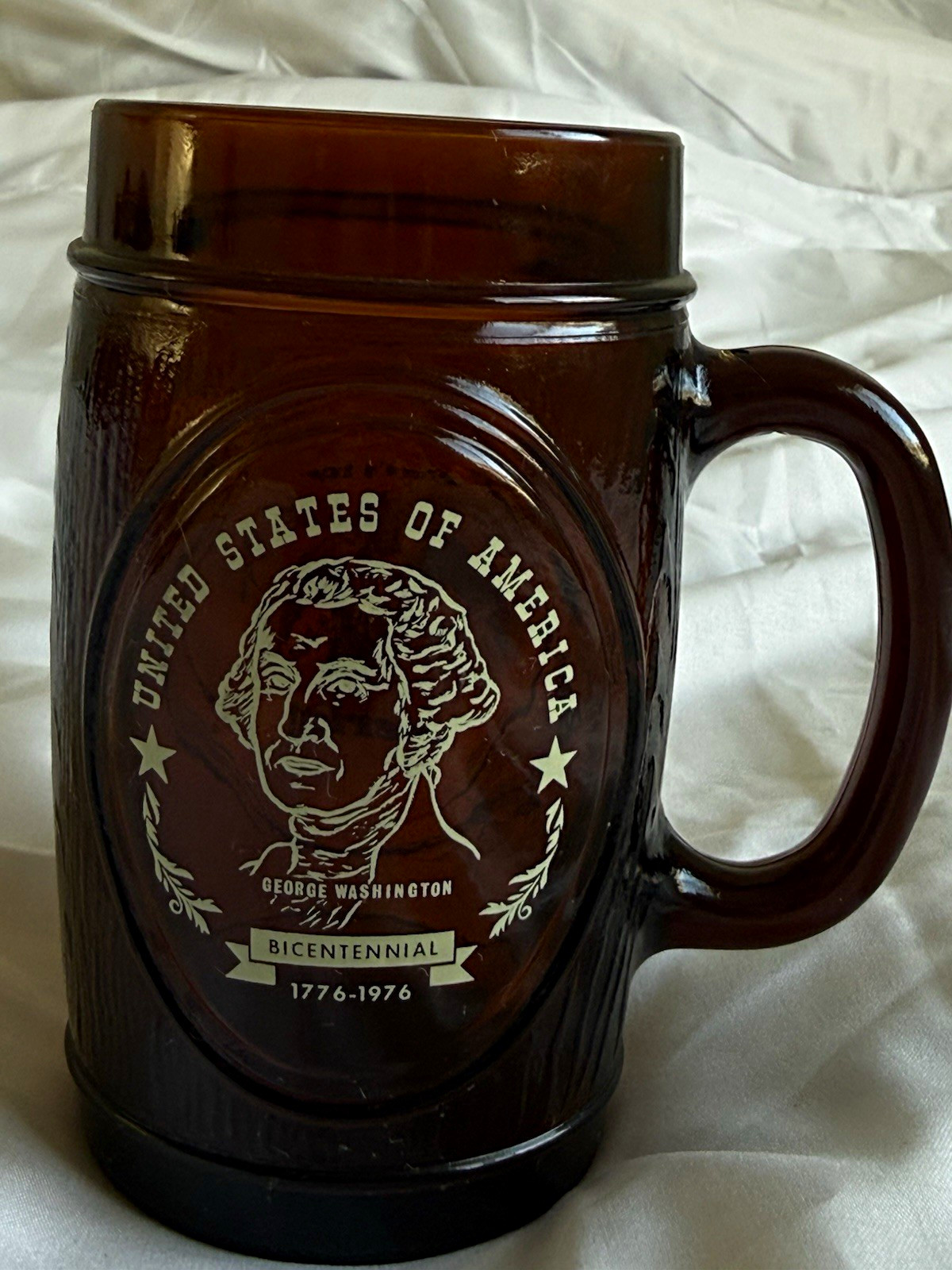 Vintage Brown Glass Beer Mug 12 oz Bicentennial 1776-1976 George Washington Vintage Brown Glass Beer Mug 12 oz Bicentennial 1776-1976 George Washington